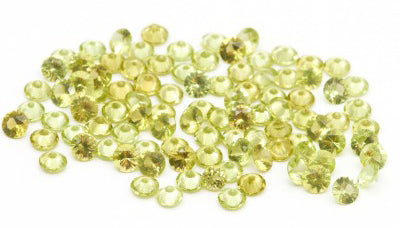 Loose peridot gemstones