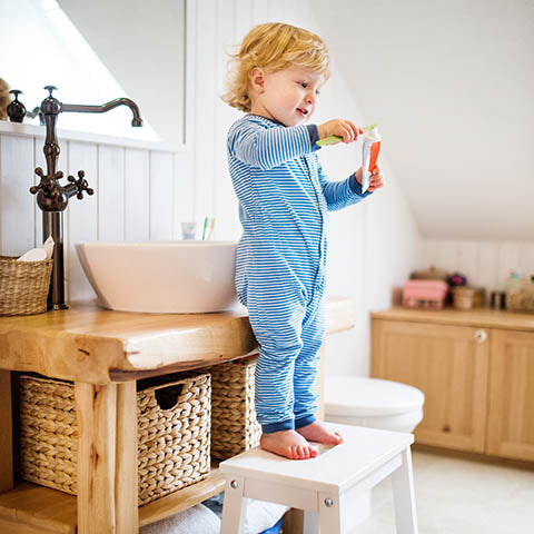 Montessori teeth brushing