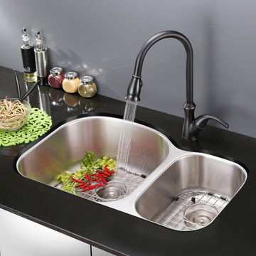 32-1/2 in. 50/50 Low Divider Stainless Steel Kitchen Sink & Low Profile  Faucet - Bed Bath & Beyond - 20631604