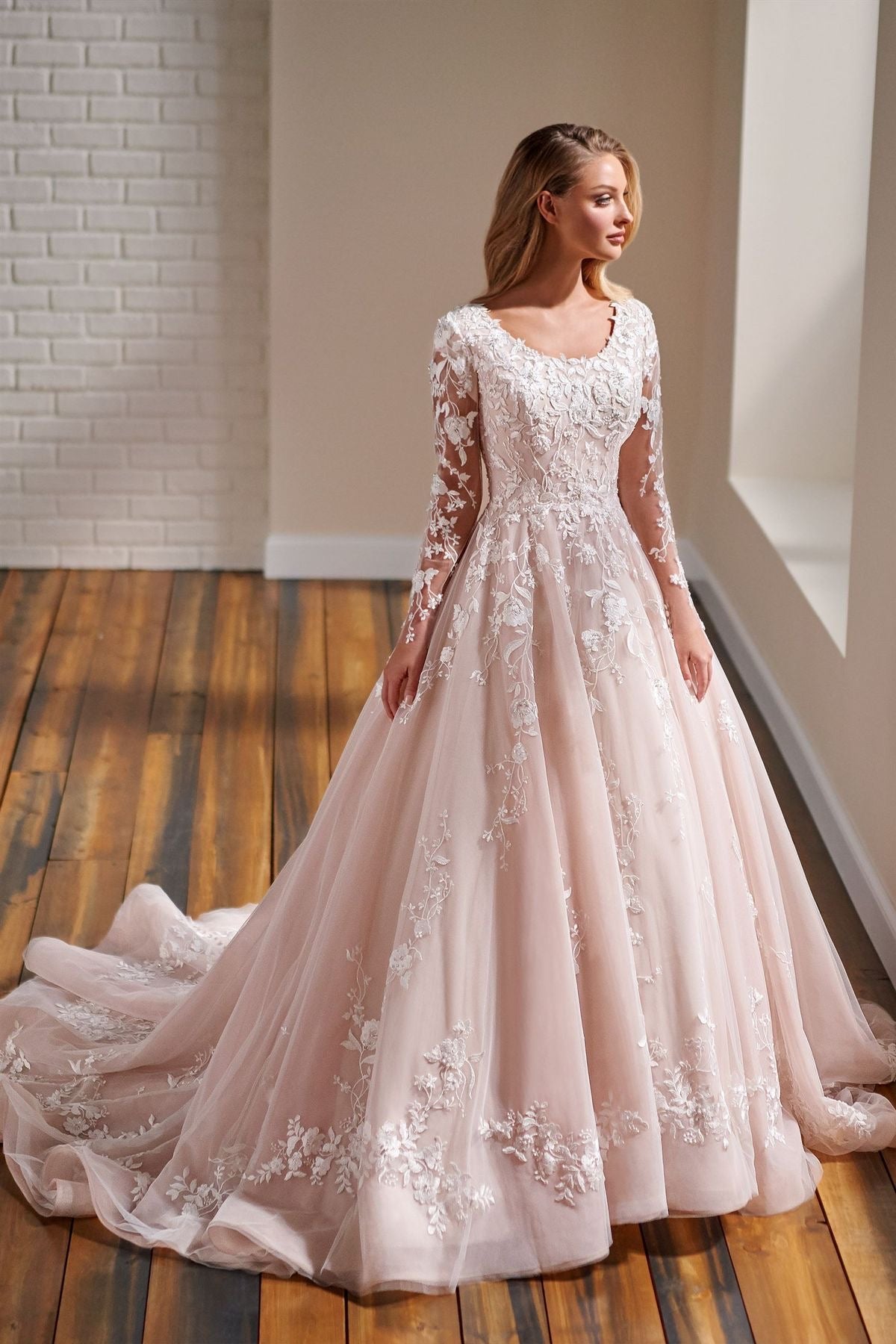 Tr22176 Modest Wedding Dress A Closet Full Of Dresses 