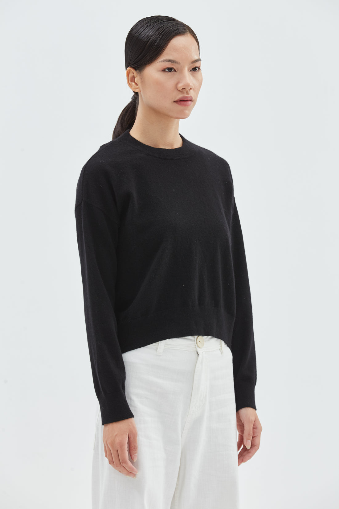 Women's Cropped 100% Cashmere Crewneck | Public Habit