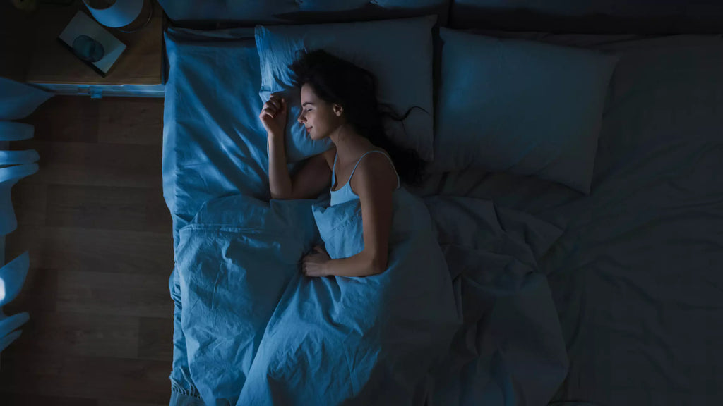 10 things to avoid before bed for better sleep