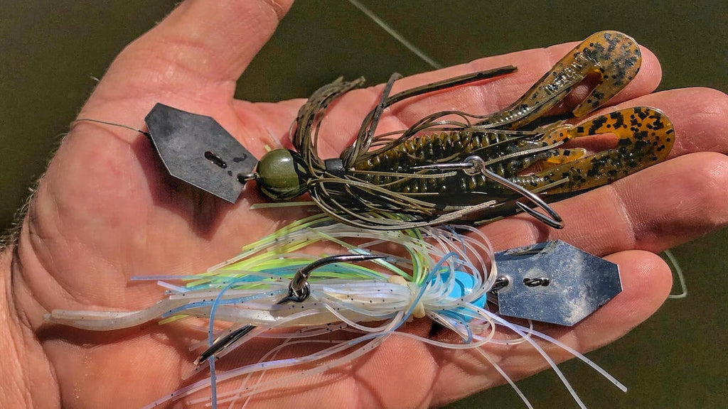 Fishing bass with a vibrating jig