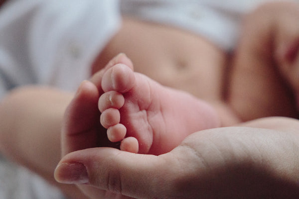 newborns, 4th trimester, breastfeeding