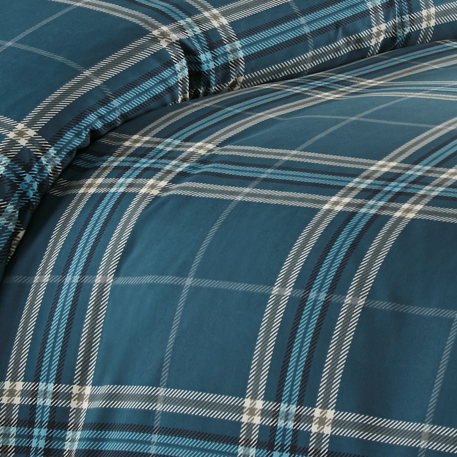 Vilano Plaid Comforter Set | SouthShore Fine Linens