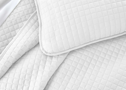 Vilano Quilt Set in White