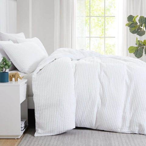 The cotton waffle weave duvet cover set from Southshore Fine Linens.