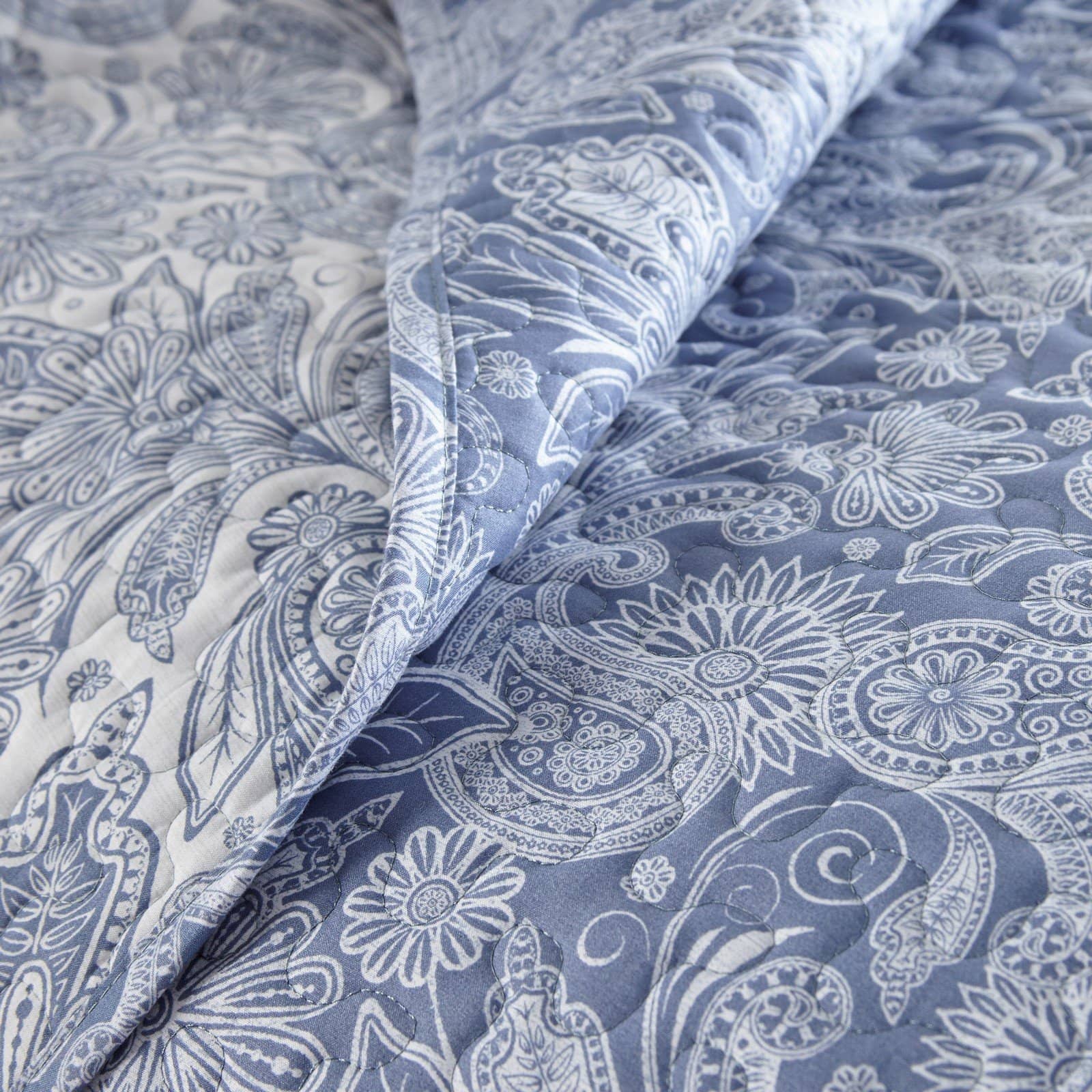 Perfect Paisley Quilt Set | SouthShore Fine Linens