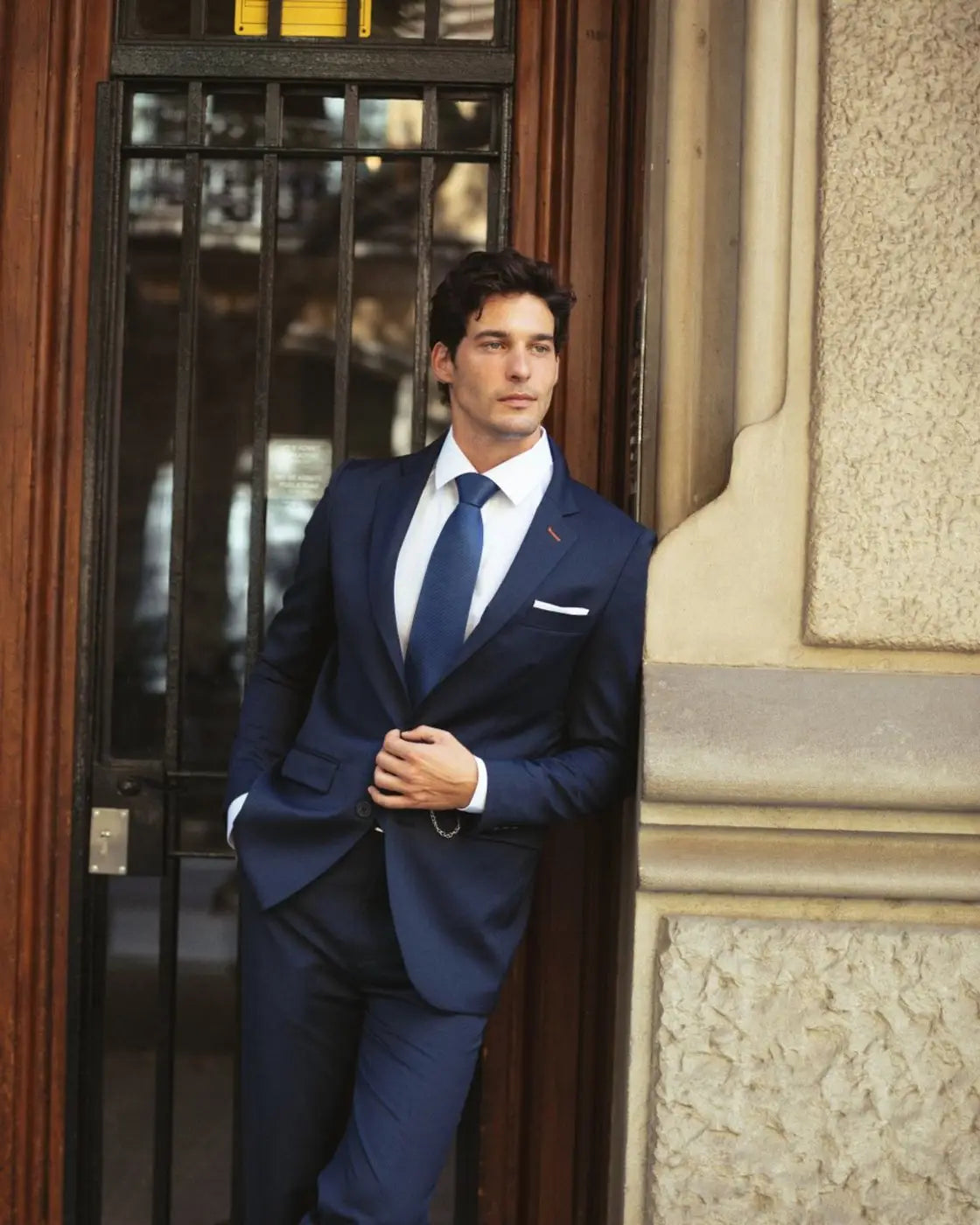 How to Wear a Blue Suit for Different Occasions? – MENSWEARR