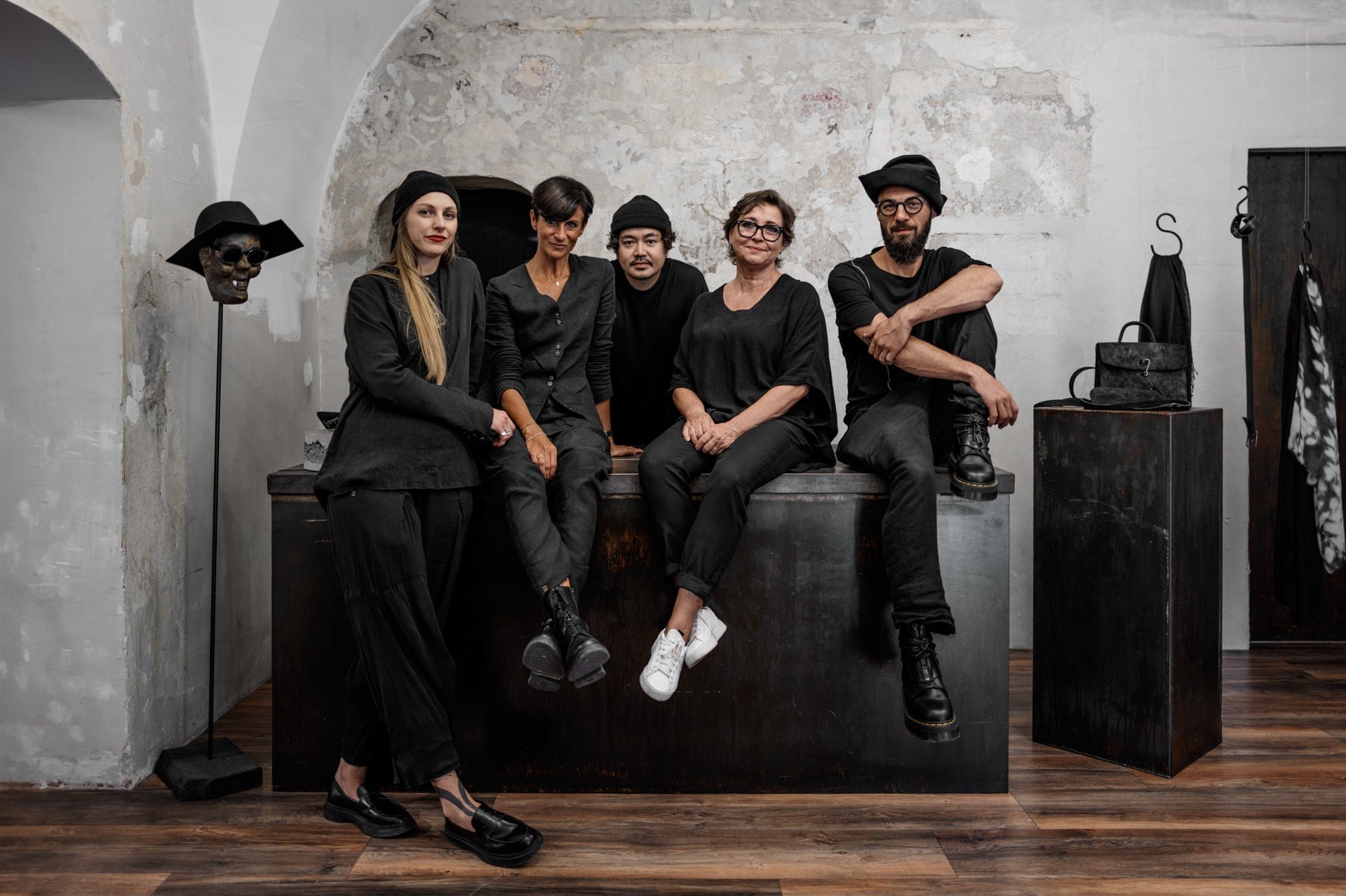 Das kreative Team von eigensinnig wien. Avantgarde Designer Mode Label aus Wien.
