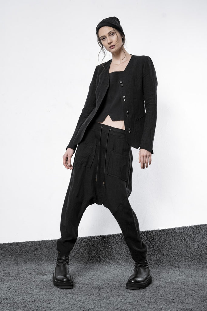 The linen trouser suit for women in the summer in obstinate vienna