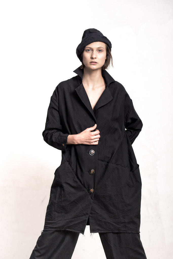 Black oversize suit for women in obstinate vienna