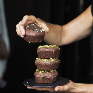 Doughnuts with pistachios