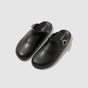 black clog