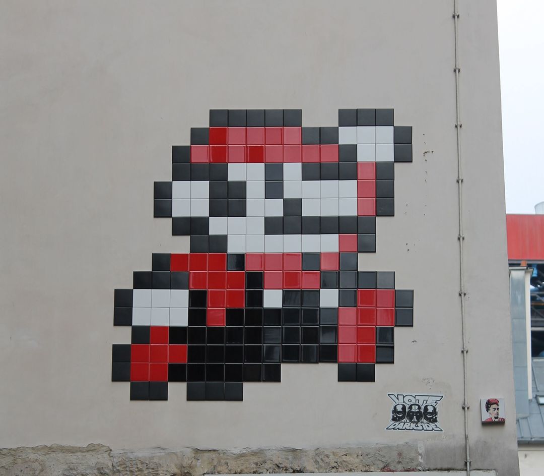 space invaders pixel