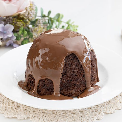 amazing chocolatey sponge pudding dripping with indulgent choc sauce #puddinglady