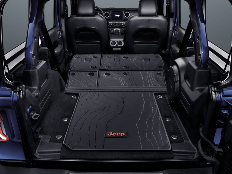 Jeep Wrangler (JL) Moulded Cargo Tray 2/4-Door with leather seats |  K82215185AC