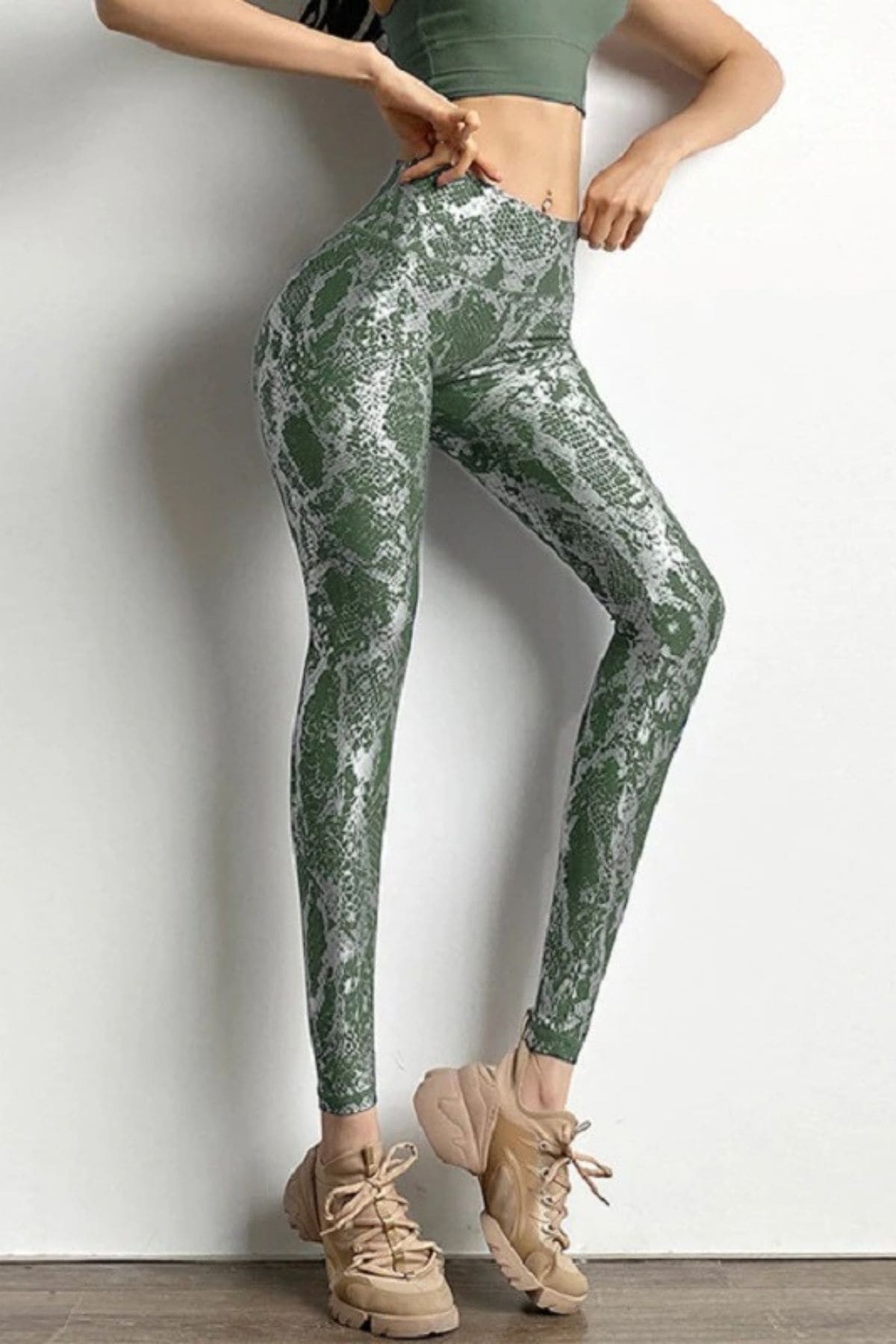 Green Snakeskin High Waist Ruched Metallic Legging – IRHAZ