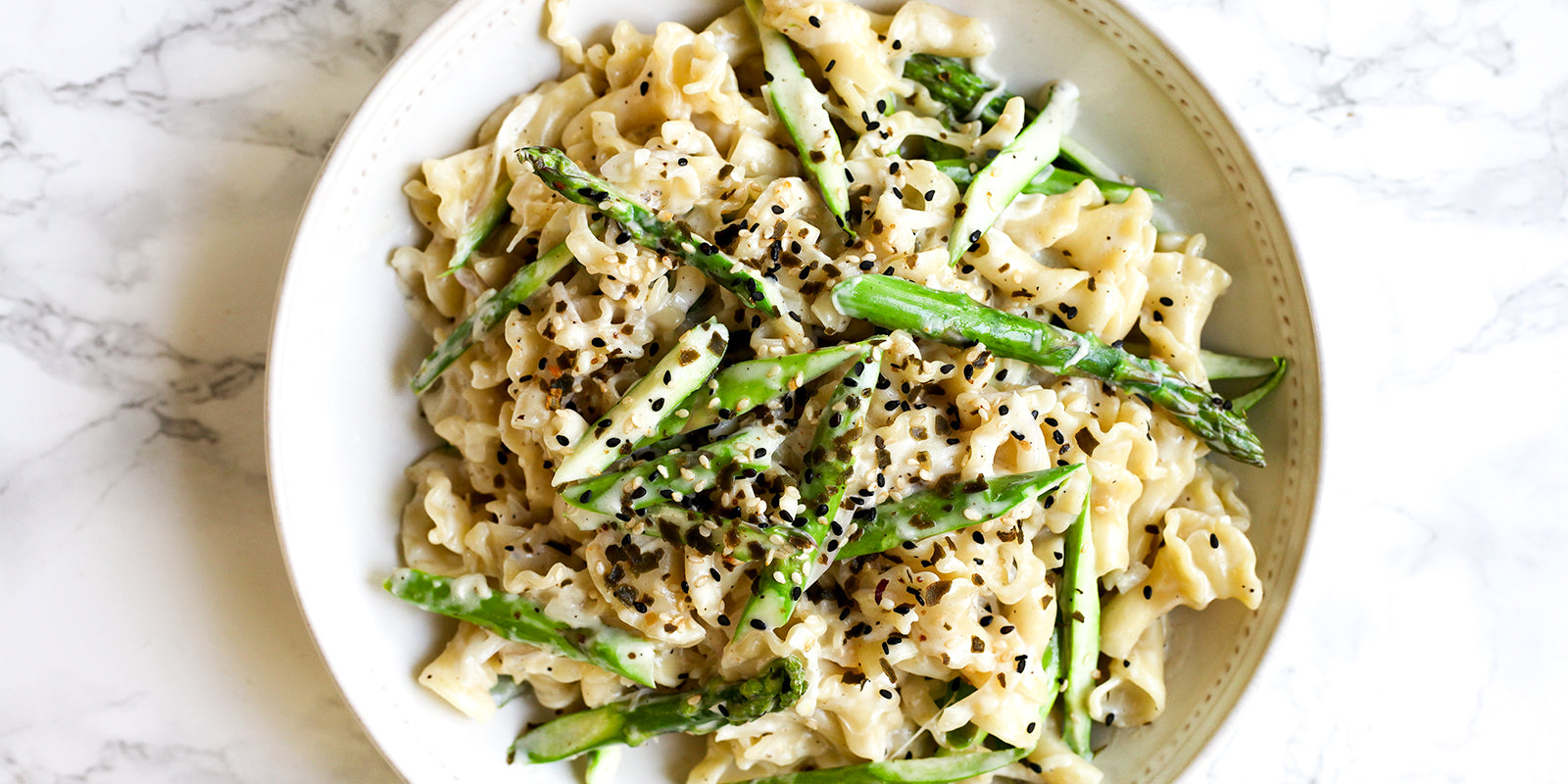 Creamy Asparagus Pasta - The Foodocracy