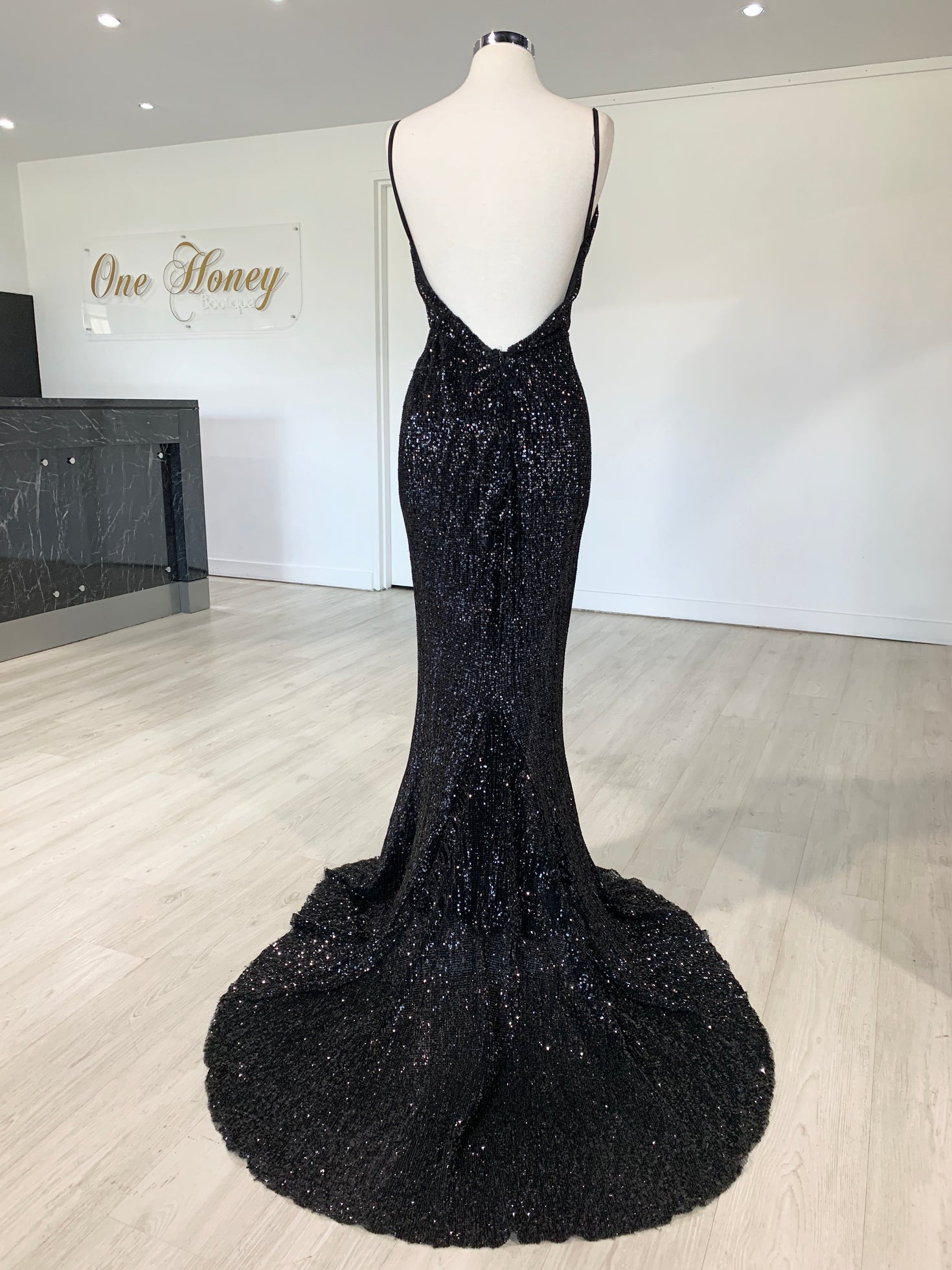 Honey Couture ROSALIE Black Low Back Sequin Formal Gown Dress – One ...