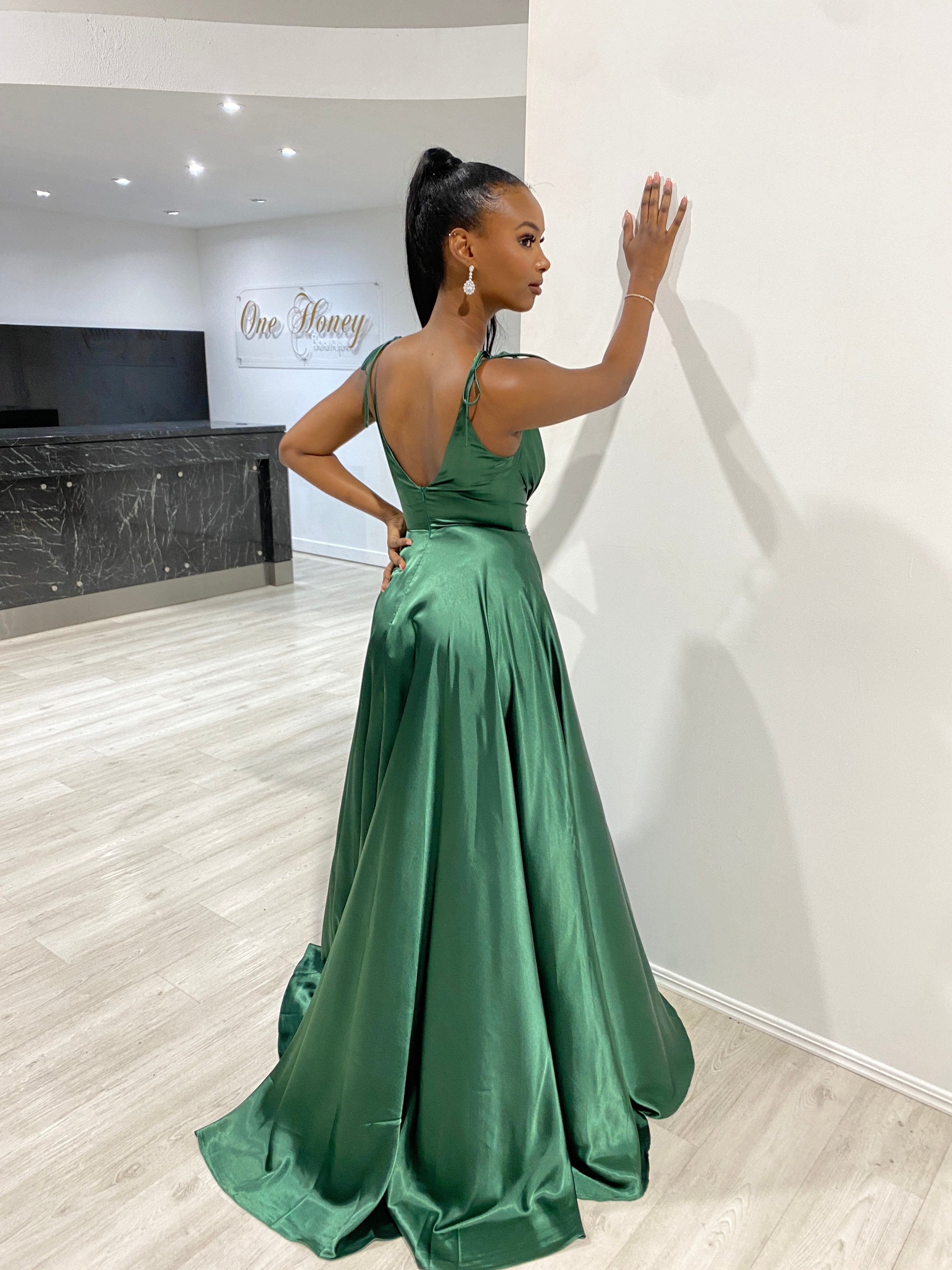 Honey Couture HUNTAR Emerald Green Silky A Line Bridesmaid Formal Dress