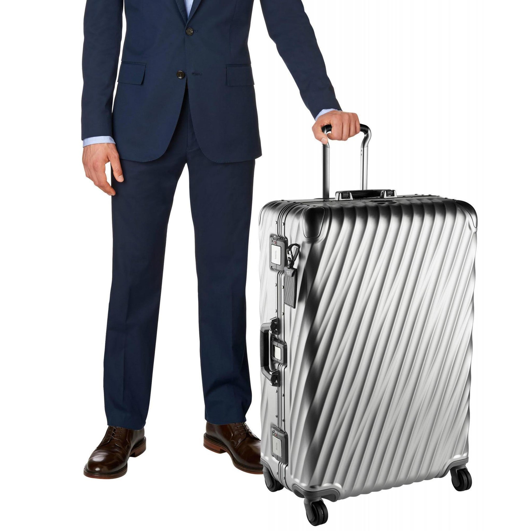 tumi extended trip suitcase