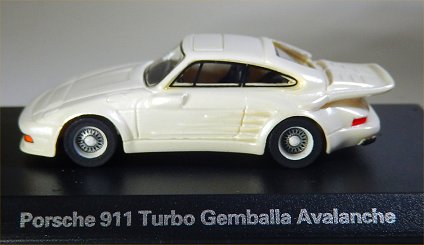 BOS Porsche 911 Gemballa Avalanche