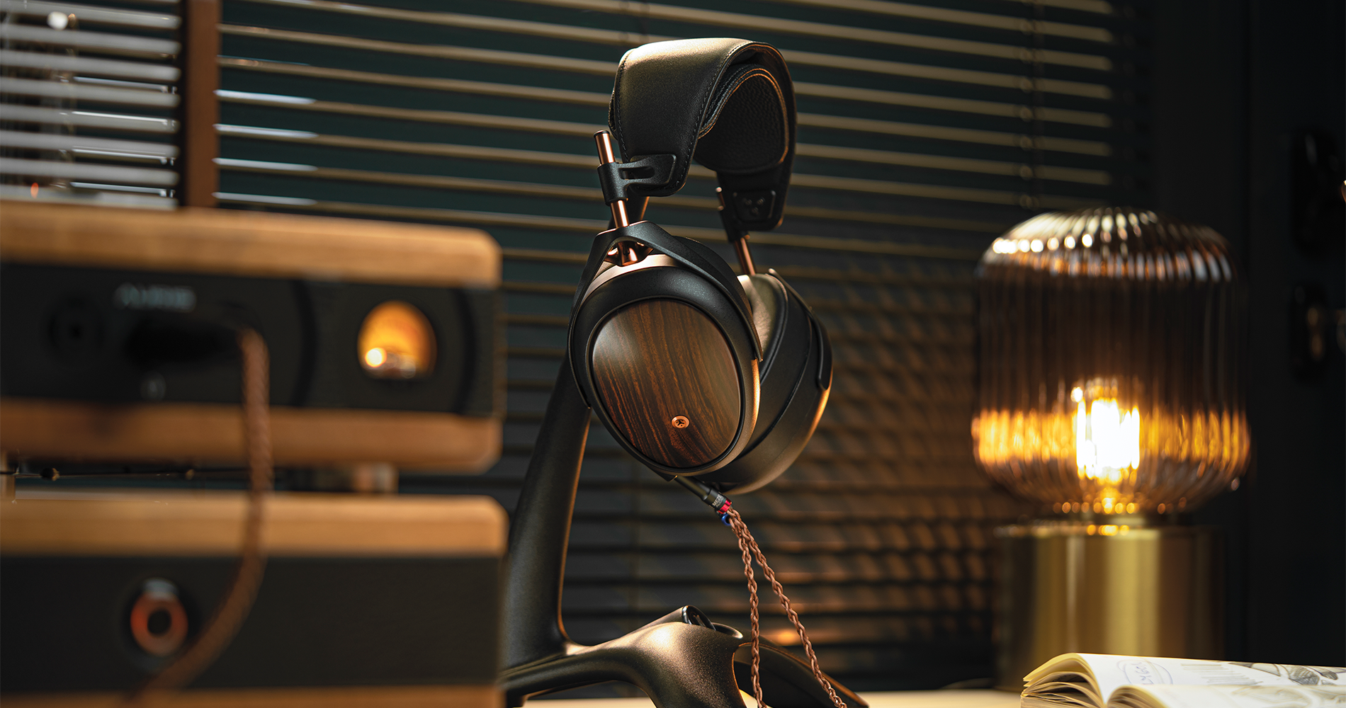 Meze LIRIC II Closed-Back Hybrid Array Planar Magnetic Headphones Art of Evolution