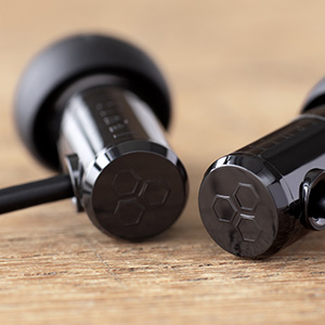 Final Audio E500 Hi-Res Earphones Size