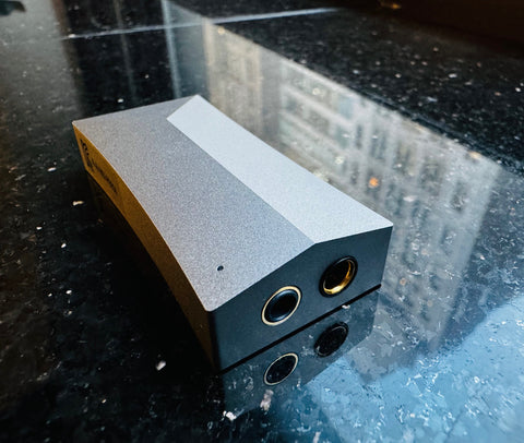 Astell & Kern HC4 Review: Balanced Connection