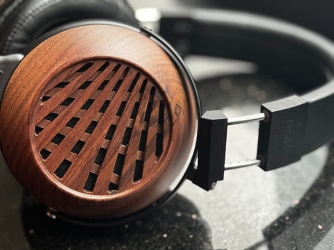 Fostex TH-616 Review: Wooden Earcups
