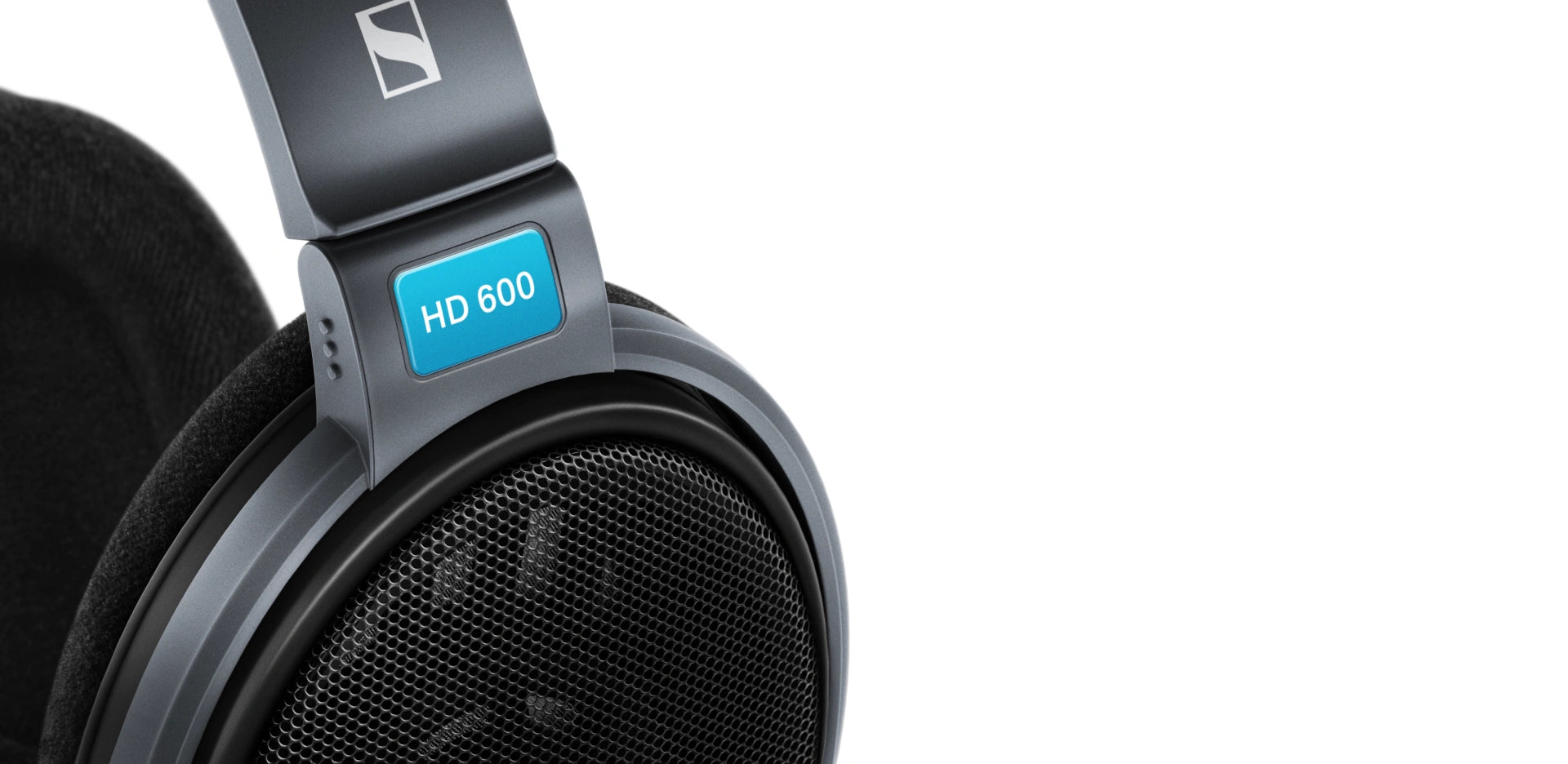 Sennheiser HD 600 Circumaural Headphones