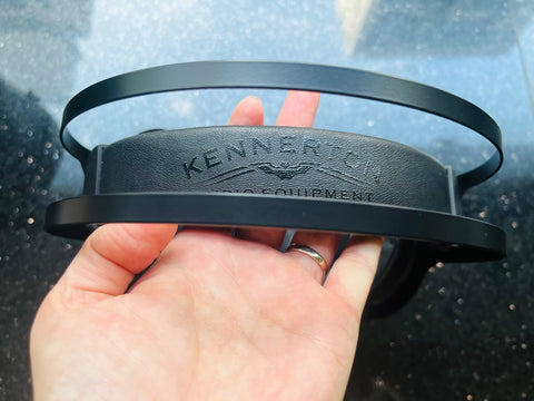 Revisão do Kennerton M12: faixa de couro suspensa