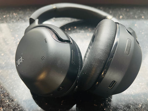 Sony WH-1000XM5 vs JBL Tour One M2 Review - Major HiFi