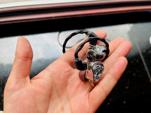 Fir Audio Neon 4 Review: taking some cues form 64 Audio