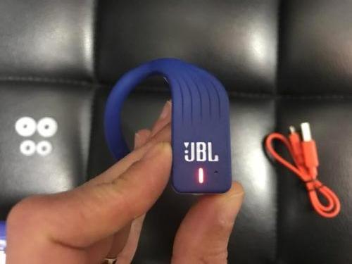 Revisão dos fones de ouvido sem fio verdadeiros JBL Endurance Peak