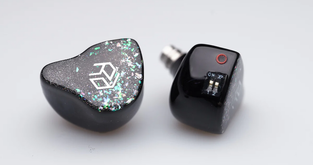 Yanyin Moonlight Ultra Universal In-Ear Monitors Front View