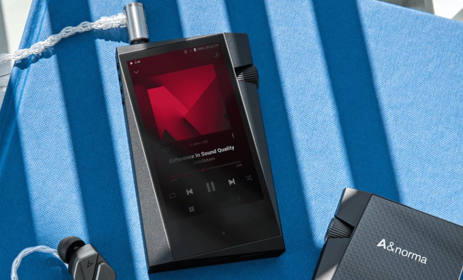 Astell & Kern A&norma SR35 Lifestyle Photograph