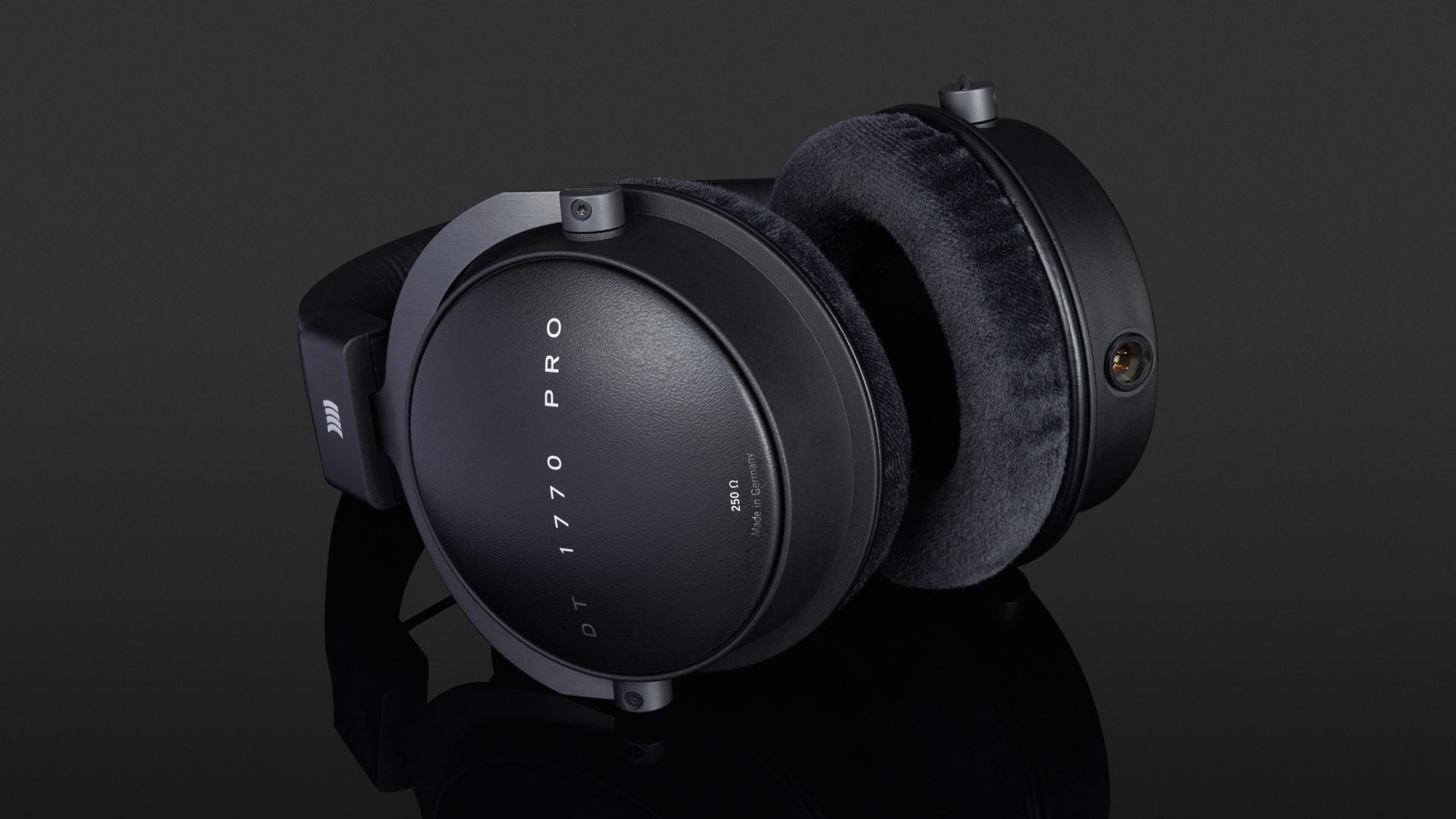 Beyerdynamic DT 1770 Pro Studio Headphones