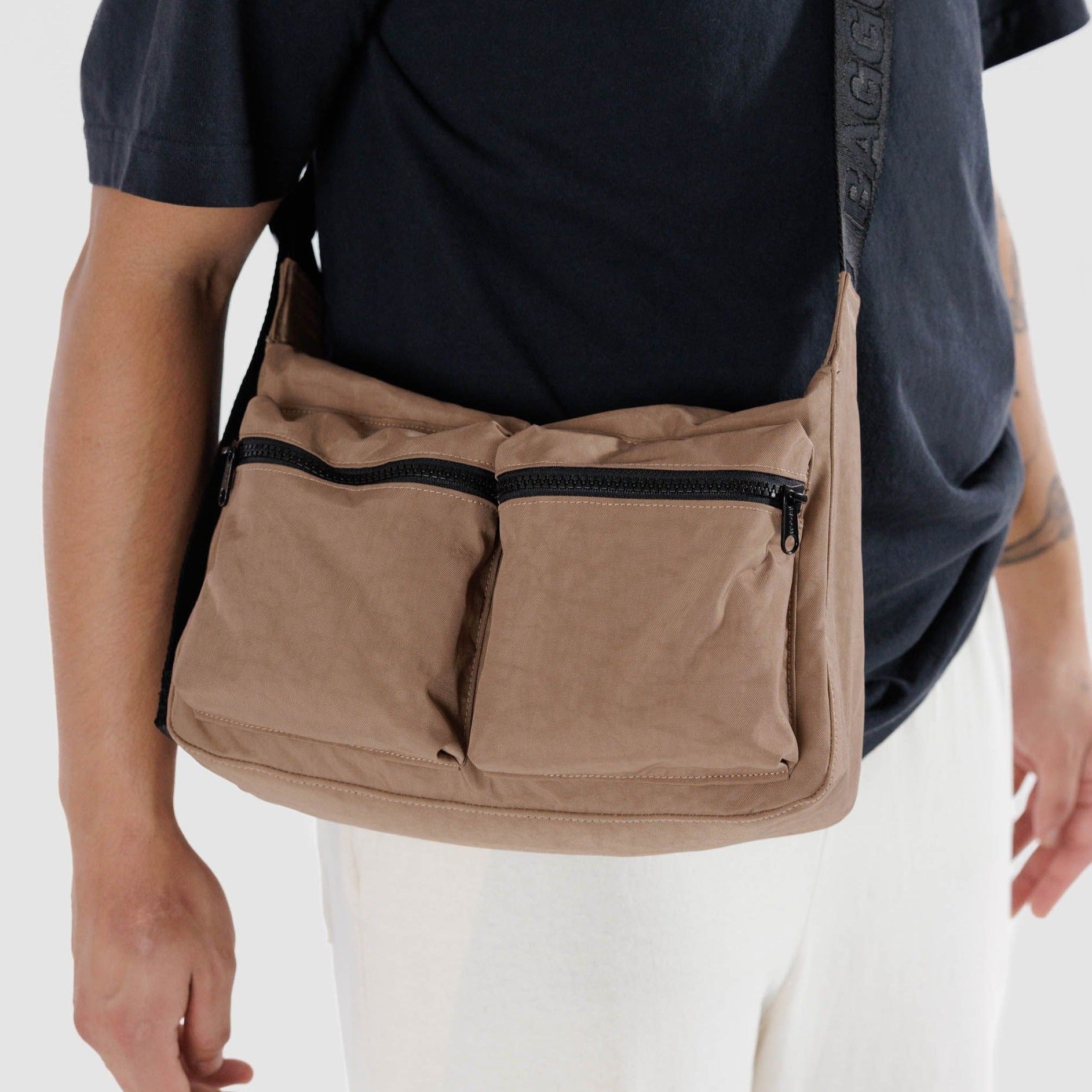 Baggu Medium Cargo Crossbody