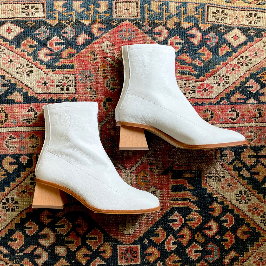 Saturno White Boots | Paloma Wool Shoes 