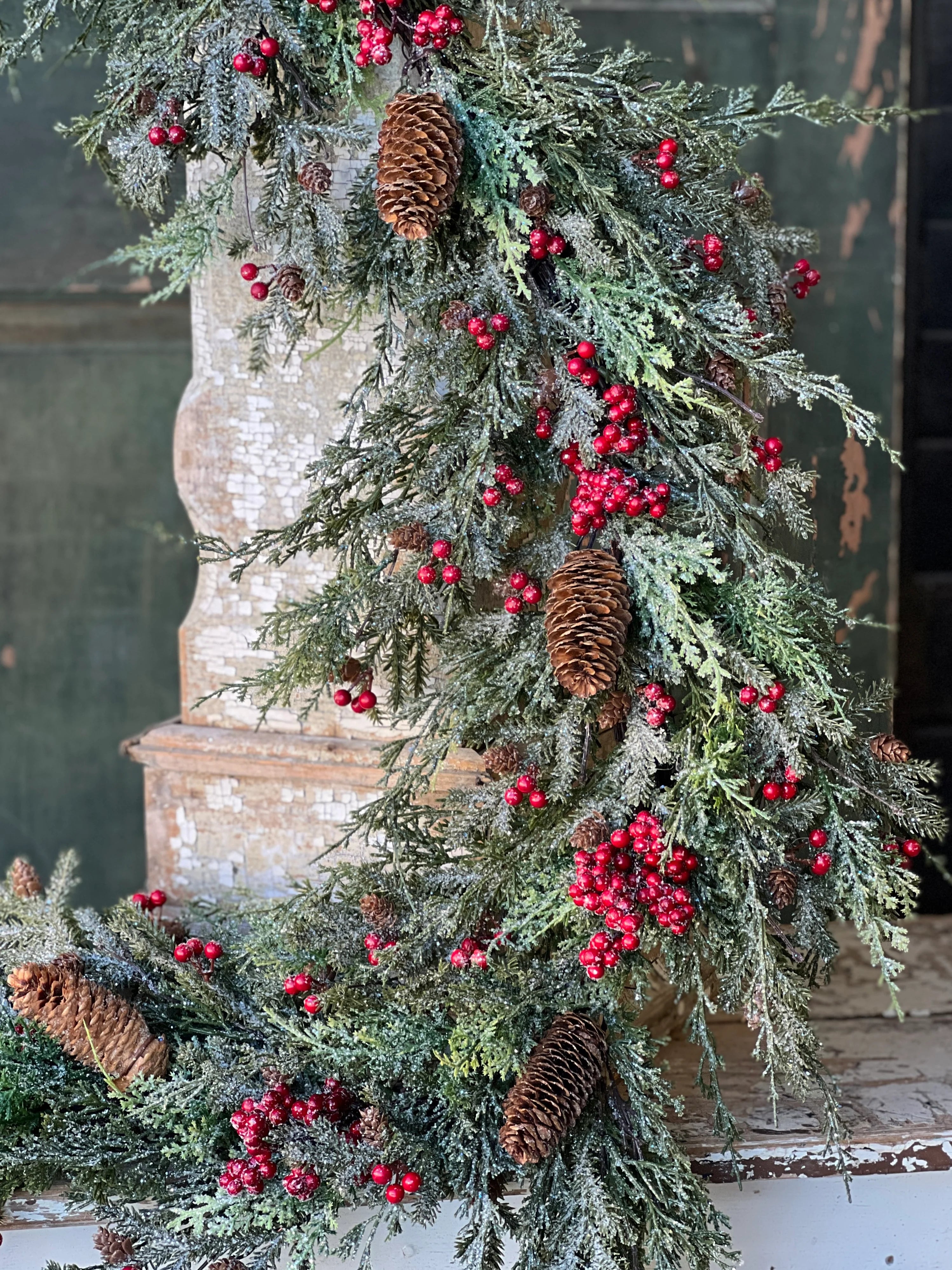 Frosted Cedarberry Garland | 5'