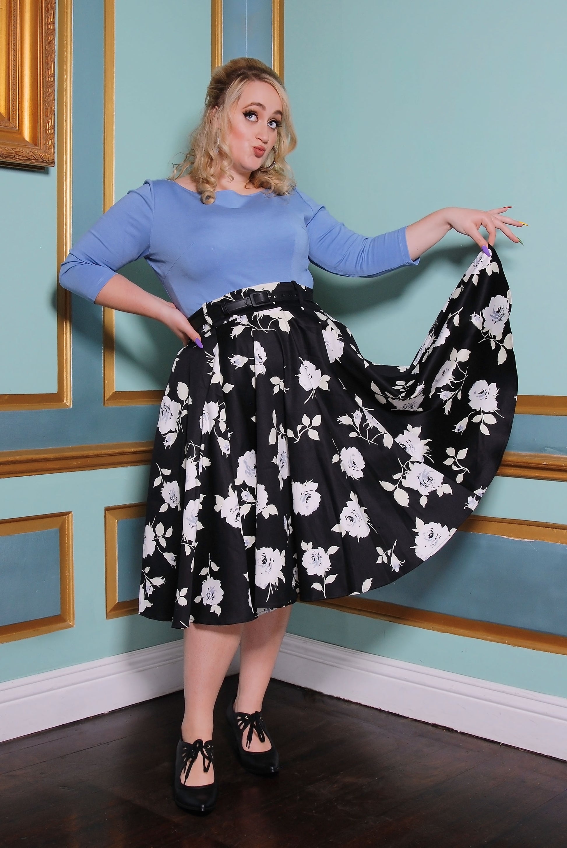Final Sale - Vintage Swing in Black and White Floral | Pin – pinupgirlclothing.com