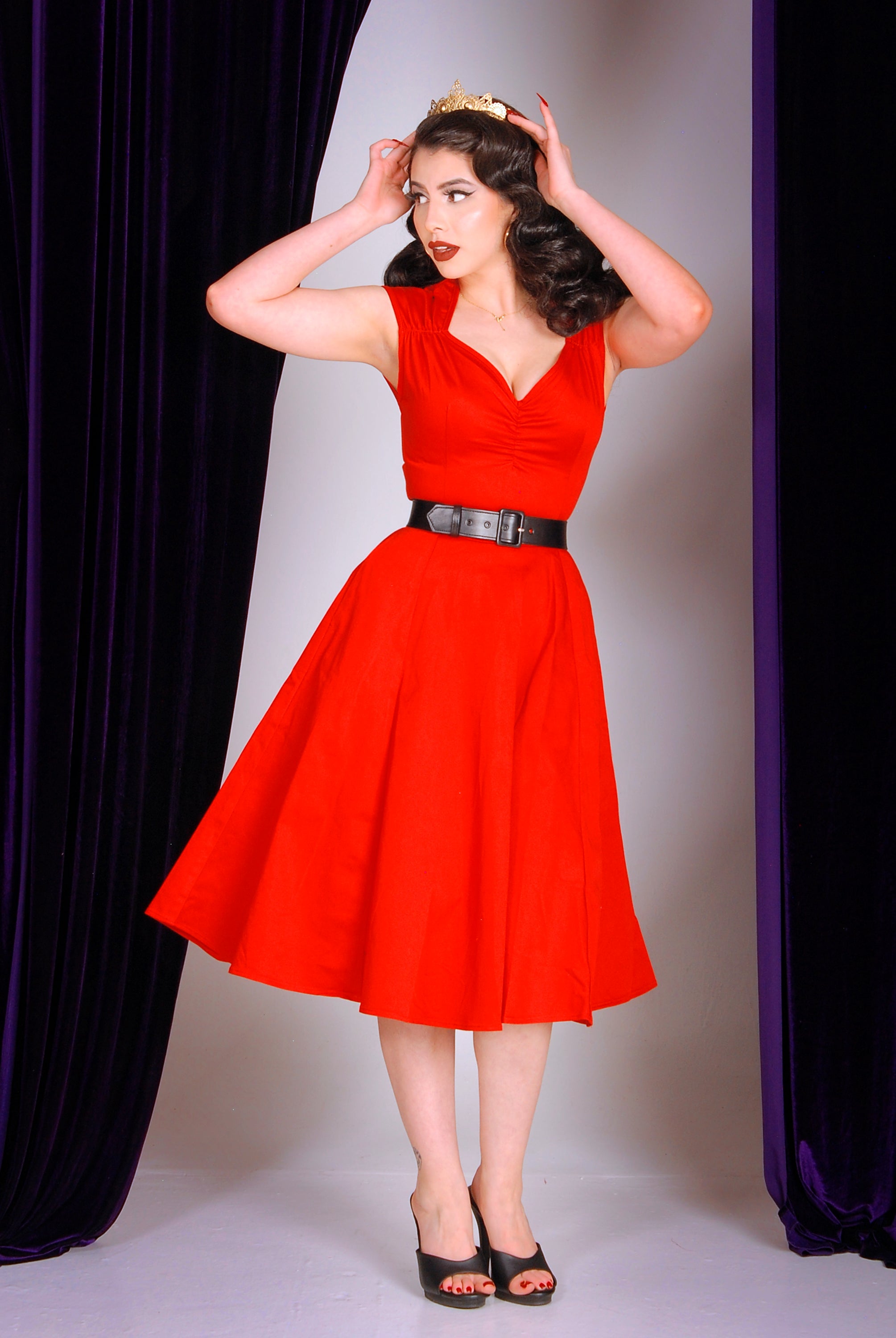 Final Sale Vintage Inspired Heidi Dress Solid Red Cotton Sateen | –