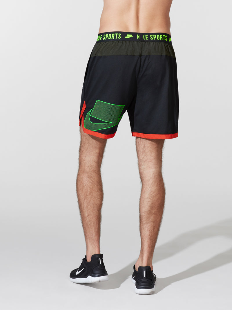 nike sport clash shorts