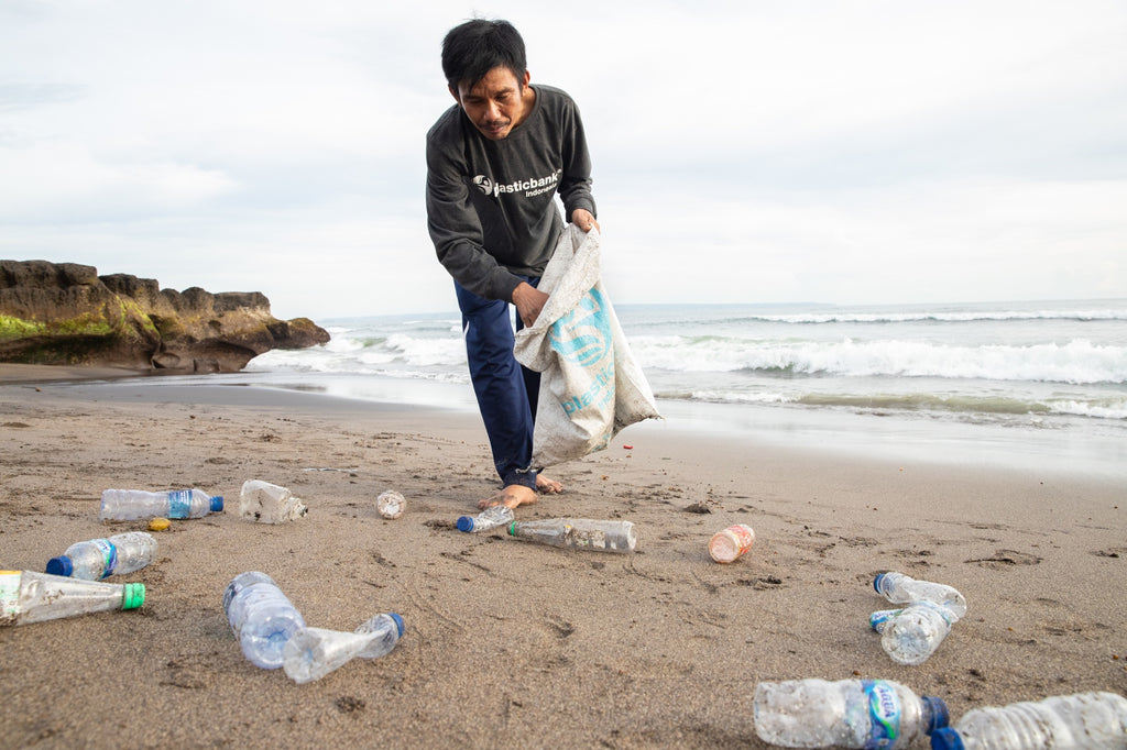 VOYA Pledge Stop 2 million Plastic Bottles Entering the Ocean