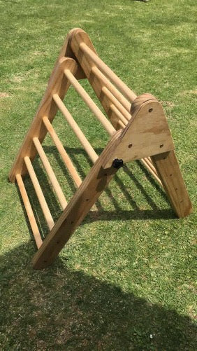 folding climbing frame