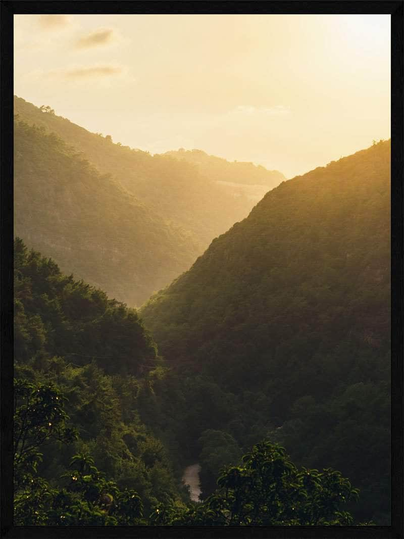 Billede af Smuk solnedgang i bjergene plakat