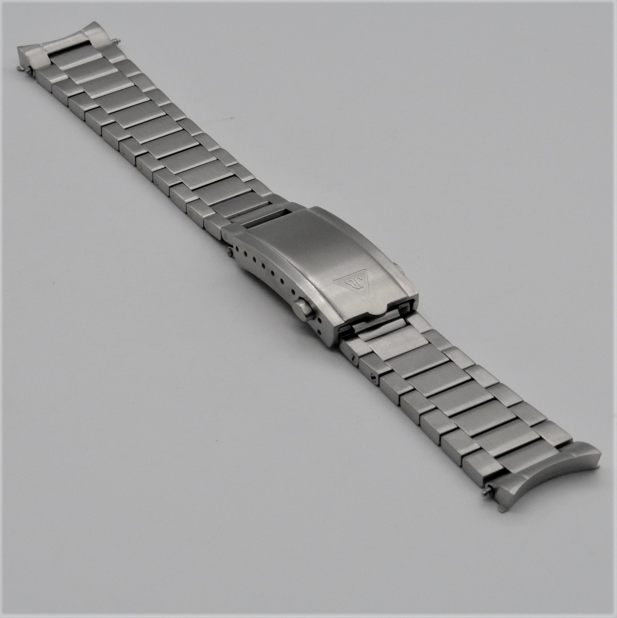 Contemporary Flat Link Bracelet for Omega Speedmaster – Forstner