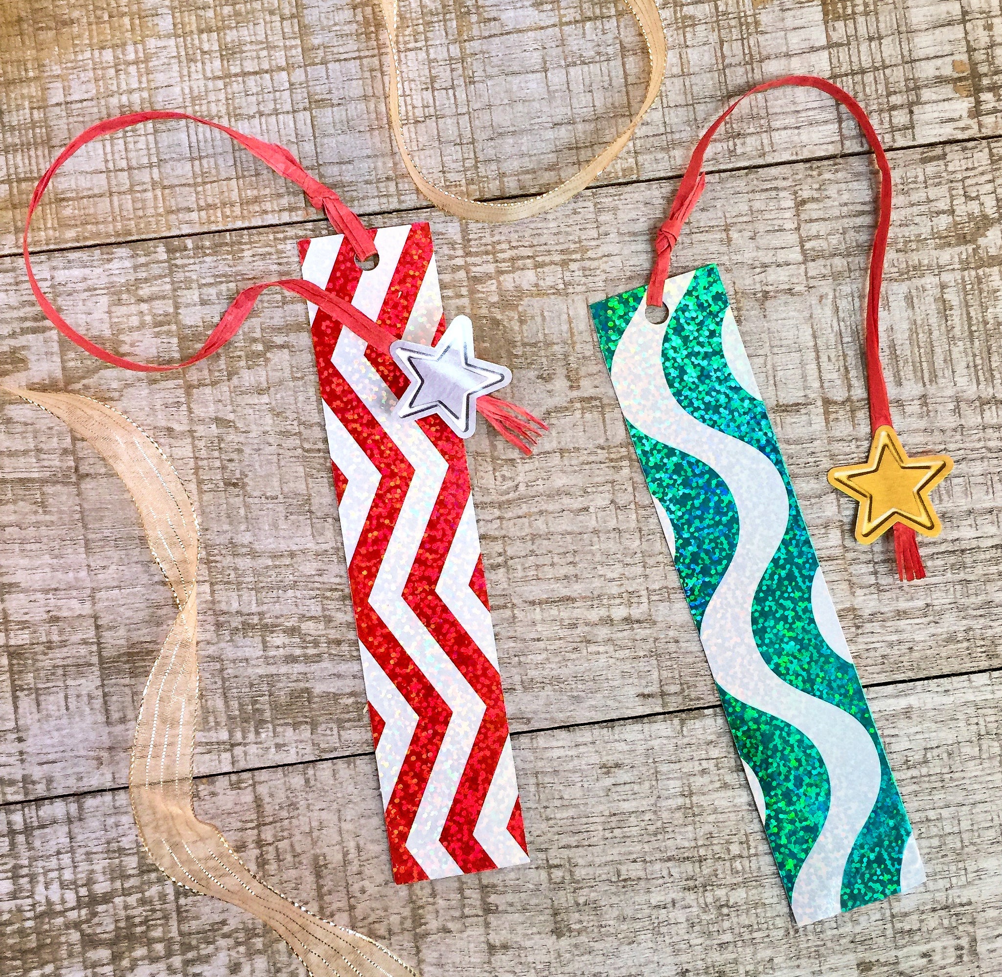 Easy kid Christmas bookmark art project school party craft